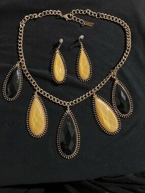 Gold-Tone Necklace & Earring Set with Yellow and Black Teardrop Stones